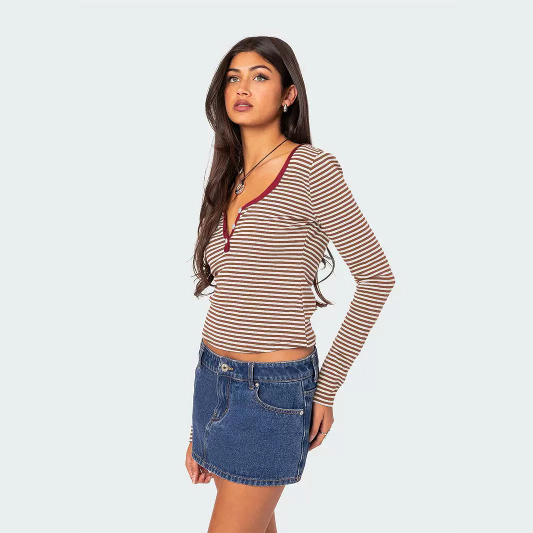 Hot Sale New Contrasting Striped Knitted Sweater Clothes Women's Summer Top Button Slim Shoulder T-Shirt Pure Cotton Fashion Sense