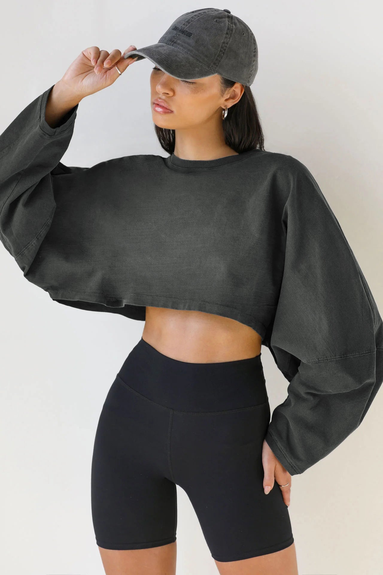 2025 Women's Cropped Round Neck Sweatshirt Long Sleeve T Shirt Workout Knit Top Casual Streetwear Fashion