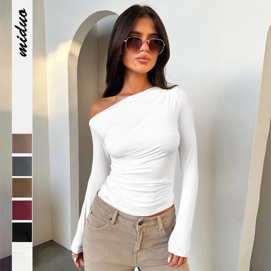 Y2K women's t-shirt 2025 new diagonal neck off-the-shoulder long-sleeved knitted sweater summer high-end hot girl top women's design sense