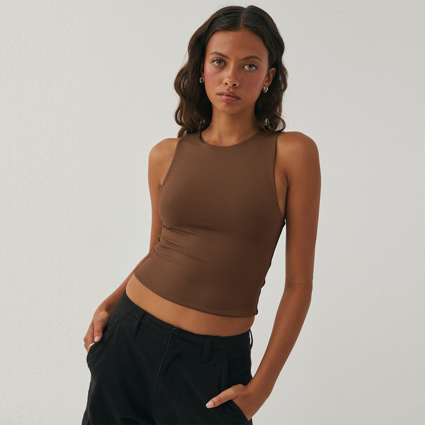 European and American women's clothing new women's sexy off-the-button sleeveless tight bottoming shirt, crew neck I-shaped vest, fashionable age reduction for outer wear